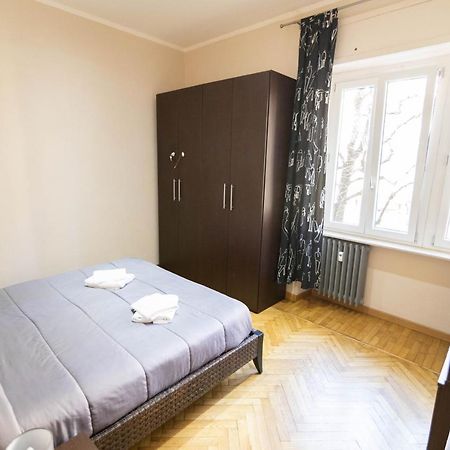 Ferienwohnung Grazioso Bilocale Comodo Ai Servizi Cuneo Exterior foto