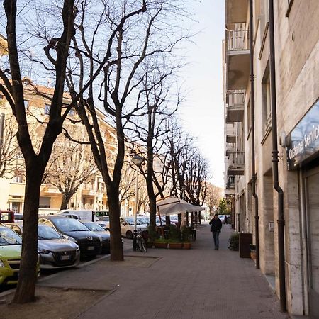 Ferienwohnung Grazioso Bilocale Comodo Ai Servizi Cuneo Exterior foto